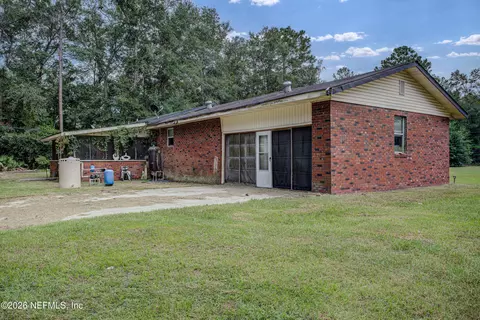 Exterior - 57022 Alderman Dr, Yulee, FL 32097 photo 6 of 7