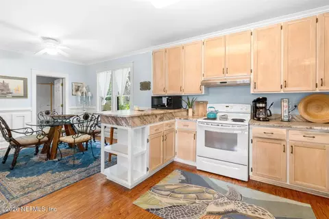 Kitchen - 18 Locust St, Saint Augustine, FL 32084 photo 1 of 4