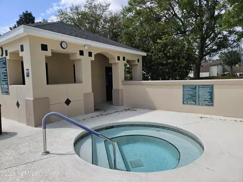 Exterior - 710 Augusta Cir, Saint Augustine, FL 32086 photo 4 of 5