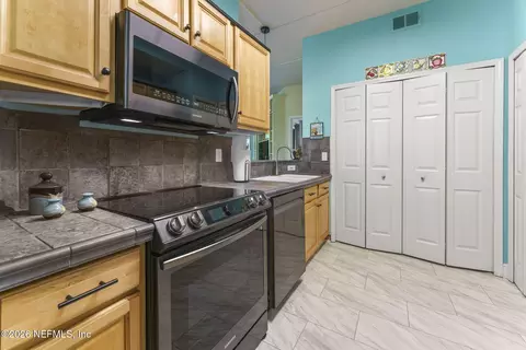 Kitchen - 710 Augusta Cir, Saint Augustine, FL 32086 photo 3 of 4
