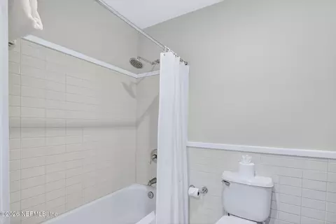 Bath - 955 Registry Blvd #212, Saint Augustine, FL 32092 photo 2 of 6