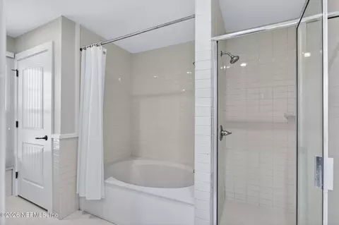 Bath - 955 Registry Blvd #212, Saint Augustine, FL 32092 photo 5 of 6