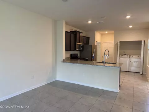 Living - 392 Coastline Way, Saint Augustine, FL 32092 photo 2 of 3