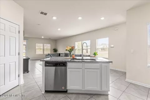 Kitchen - 164 Java Ln, Saint Augustine, FL 32092 photo 3 of 3