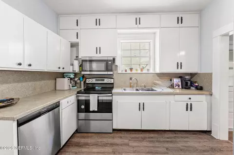 Kitchen - 45151 Kilpatrick Rd, Callahan, FL 32011 photo 3 of 3