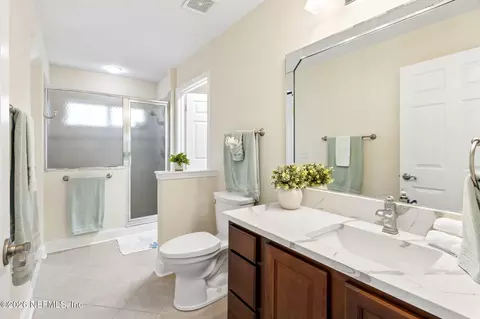 Bath - 97012 Laffites Way, Yulee, FL 32097 photo 8 of 8