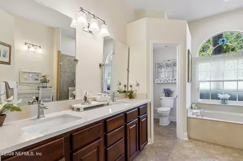 Bath - 97012 Laffites Way, Yulee, FL 32097 photo 2 of 8
