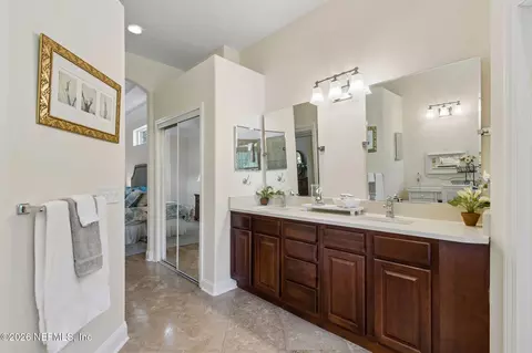 Bath - 97012 Laffites Way, Yulee, FL 32097 photo 5 of 8