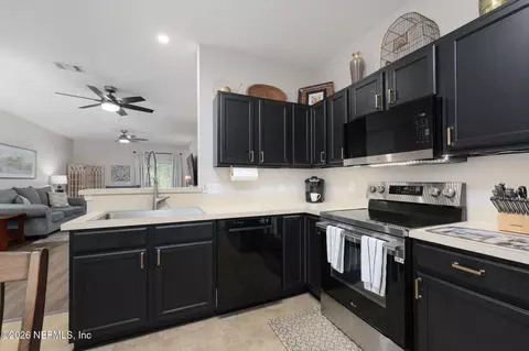 Kitchen - 923 Scrub Jay Dr, Saint Augustine, FL 32092 photo 2 of 2