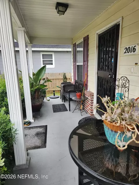 Exterior - 2016 Pullman Ave, Jacksonville, FL 32209 photo 3 of 4