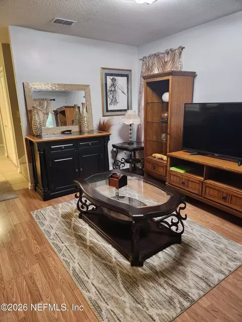 Living - 2016 Pullman Ave, Jacksonville, FL 32209 photo 2 of 2