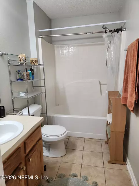 Bath - 2016 Pullman Ave, Jacksonville, FL 32209 photo 1 of 1