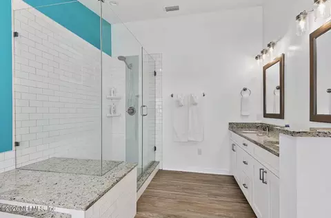 Bath - 211 Twenty-first St, Saint Augustine, FL 32084 photo 1 of 6
