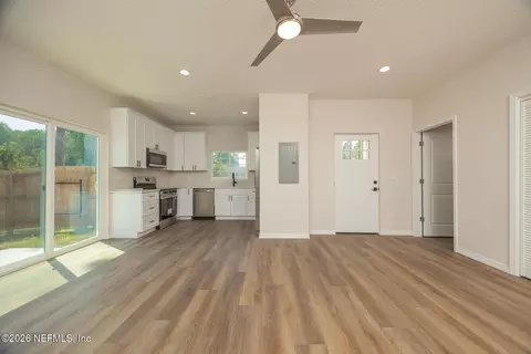 Living - 1012 Scheidel Way, Saint Augustine, FL 32084 photo 3 of 3