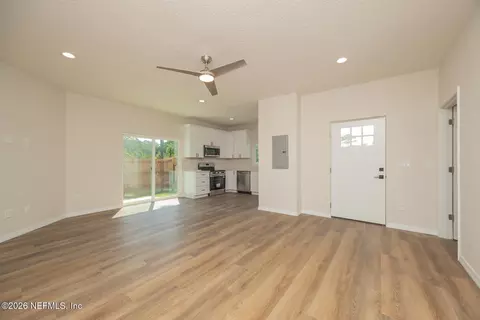 Living - 1012 Scheidel Way, Saint Augustine, FL 32084 photo 1 of 3