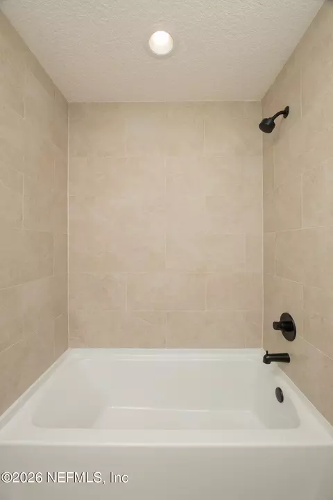 Bath - 1012 Scheidel Way, Saint Augustine, FL 32084 photo 8 of 8