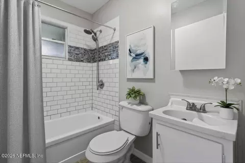 Bath - 344 5th Way, Interlachen, FL 32148 photo 1 of 5
