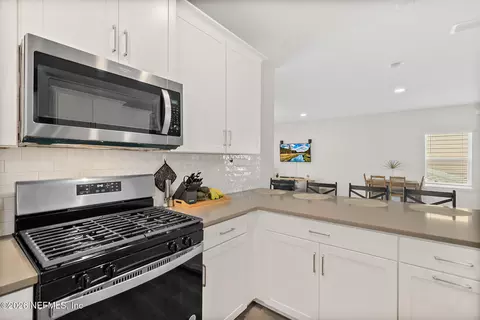 Kitchen - 542 Silver Landing Dr, Saint Augustine, FL 32092 photo 2 of 5