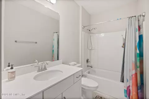 Bath - 542 Silver Landing Dr, Saint Augustine, FL 32092 photo 2 of 2
