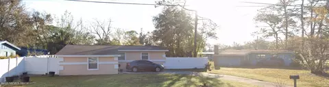 8513 Oak Leaf Rd, Jacksonville, FL 32208