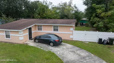 8513 Oak Leaf Rd, Jacksonville, FL 32208