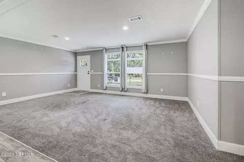 307 Canine St, Interlachen, FL 32148 photo 4