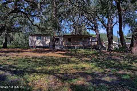 203 Pond Cir, Interlachen, FL 32148 photo 21