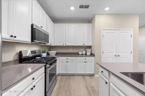 Kitchen - 105 Bloomfield Way, Saint Augustine, FL 32092 photo 2 of 5