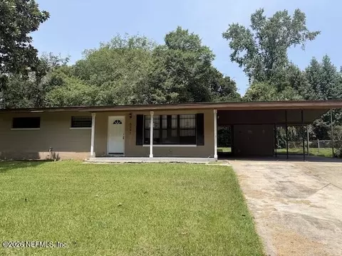 8562 Darlington Dr, Jacksonville, FL 32208