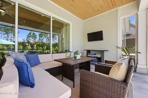 Exterior - 220 Pine Haven Dr, Saint Johns, FL 32259 photo 7 of 10
