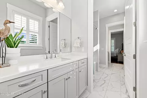 Bath - 220 Pine Haven Dr, Saint Johns, FL 32259 photo 4 of 5