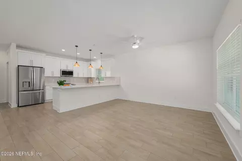 Living - 928 Pearl St, Saint Augustine, FL 32084 photo 1 of 3