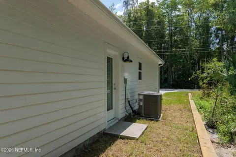 Exterior - 928 Pearl St, Saint Augustine, FL 32084 photo 1 of 4