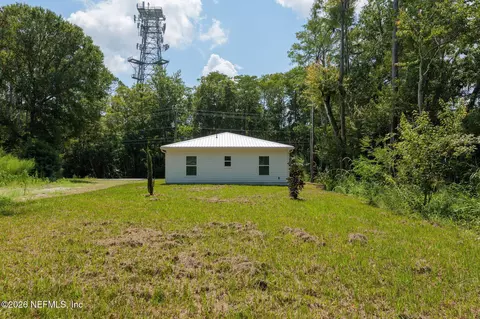 Exterior - 928 Pearl St, Saint Augustine, FL 32084 photo 3 of 4