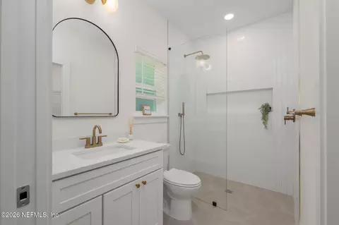 Bath - 928 Pearl St, Saint Augustine, FL 32084 photo 1 of 5