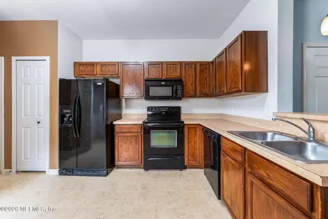 Kitchen - 671 Scrub Jay Dr, Saint Augustine, FL 32092 photo 1 of 1