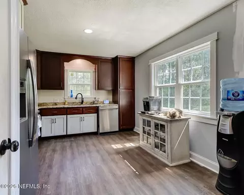 Kitchen - 45272 Eula B Rd, Callahan, FL 32011 photo 4 of 4