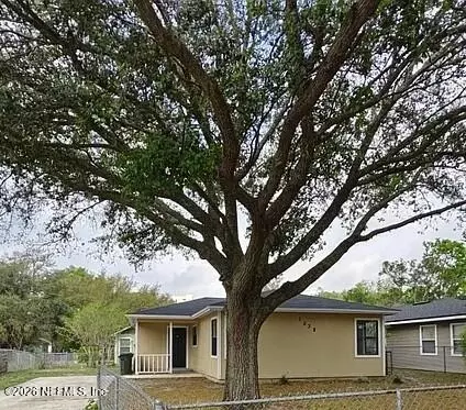 1038 Fuller Ln, Jacksonville, FL 32206
