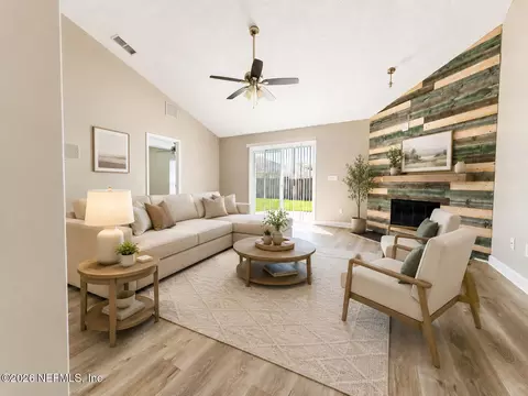 Living - 405 Mackenzie Cir, Saint Augustine, FL 32092 photo 2 of 5