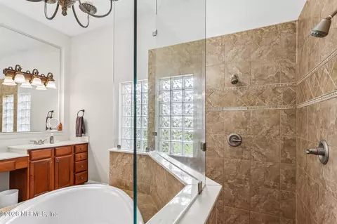 Bath - 2708 Shade Tree Dr, Fleming Island, FL 32003 photo 8 of 9