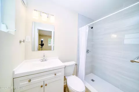 Bath - 2517 Palm Ave, Mims, FL 32754 photo 1 of 5