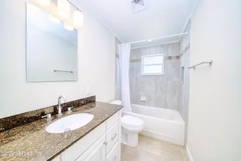 Bath - 2517 Palm Ave, Mims, FL 32754 photo 3 of 5