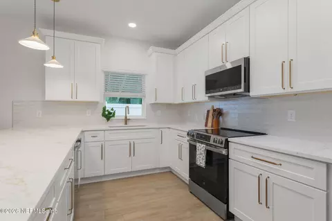 Kitchen - 941 Bruen St, Saint Augustine, FL 32084 photo 1 of 5
