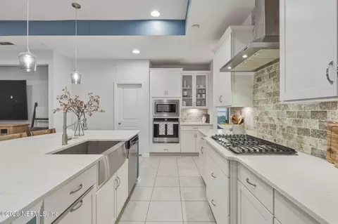 Kitchen - 27 Timber Stand Rd, Saint Johns, FL 32259 photo 5 of 8
