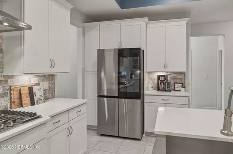 Kitchen - 27 Timber Stand Rd, Saint Johns, FL 32259 photo 8 of 8