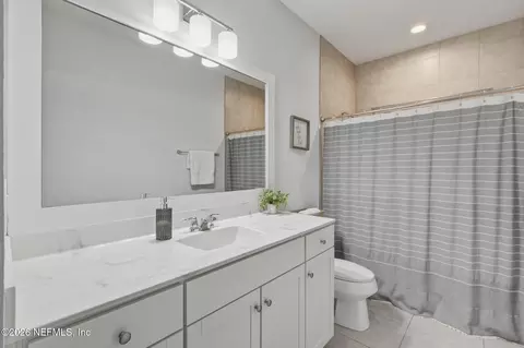 Bath - 27 Timber Stand Rd, Saint Johns, FL 32259 photo 4 of 5