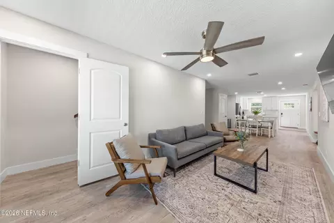 Entry Way - 6548 Putnam St, Saint Augustine, FL 32080 photo 6 of 6