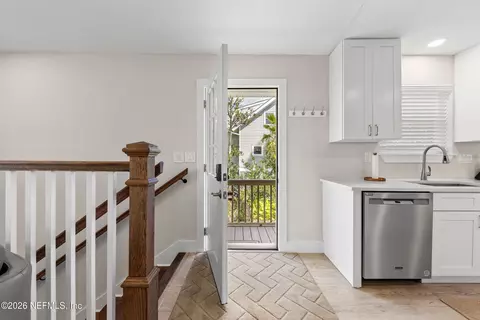 Entry Way - 6548 Putnam St, Saint Augustine, FL 32080 photo 5 of 6