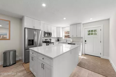 Kitchen - 6548 Putnam St, Saint Augustine, FL 32080 photo 5 of 10