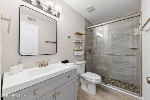 Bath - 6548 Putnam St, Saint Augustine, FL 32080 photo 5 of 5